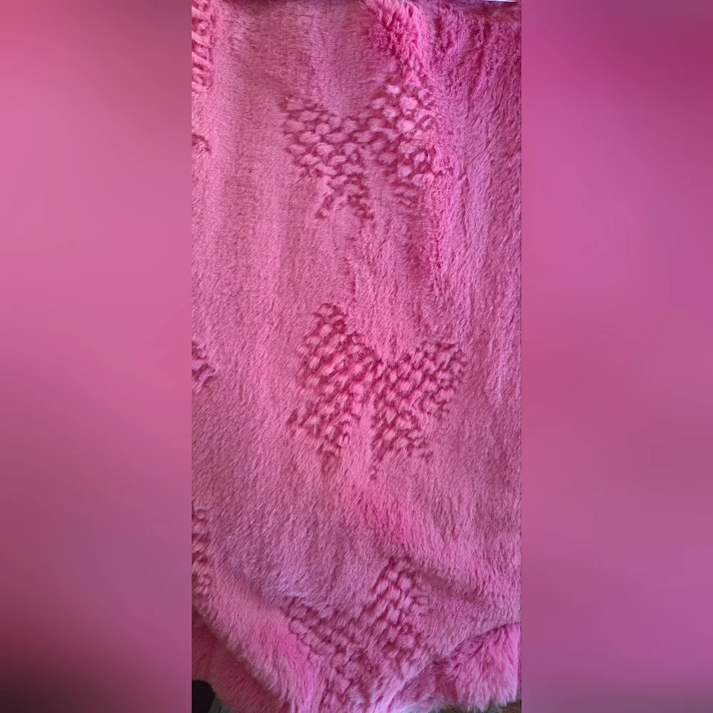 Juicy Couture Home Barbie Pink Bow Jacquard Faux Fur Throw Blanket